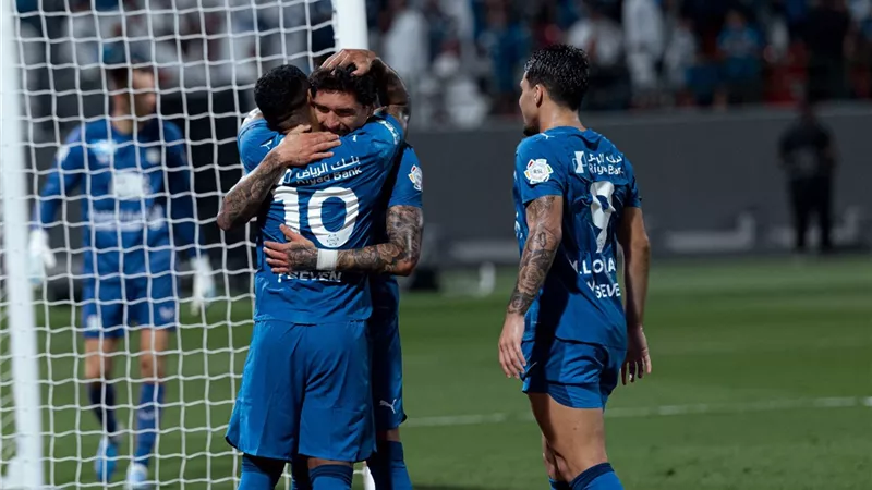 في غياب كوكا.. الهلال يتقدم على الاتفاق بهدفي ليوناردو ونونيز بالشوط الأول