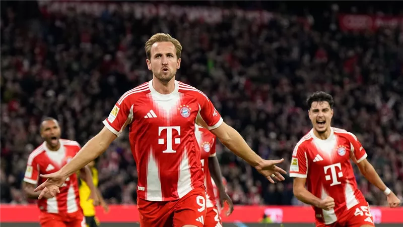 بثنائية كين وأوليز.. بايرن ميونخ يقهر بوروسيا دورتموند في كلاسيكو البوندسليجا