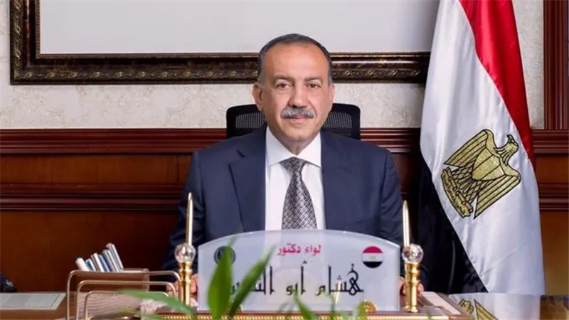محافظ أسيوط يعلن عن تشغيل رحلة جوية أسبوعية منتظمة بين القاهرة وأسيوط 