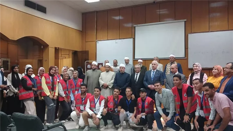 كلية التجارة بأسيوط تنظم مسابقة دينية لتعزيز الوعي الثقافي والقيم الروحية