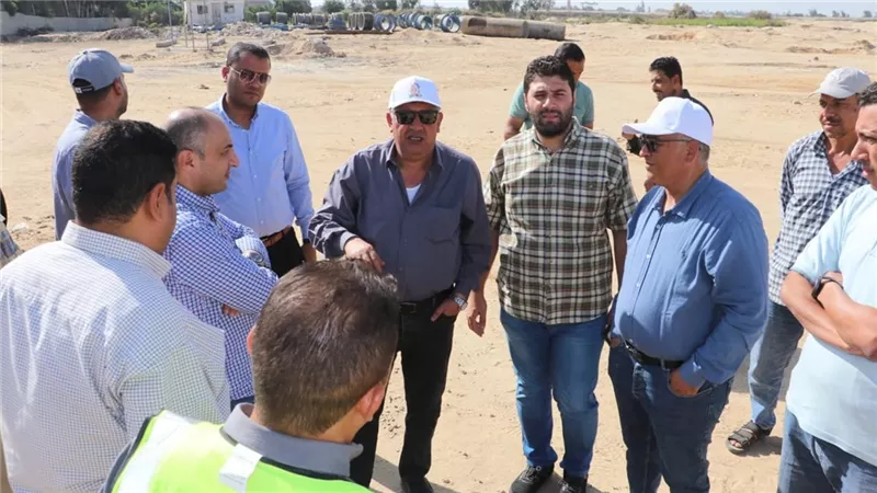 رئيس جهاز تنمية مدينة السادات يتفقد أعمال تقسيم ق10 للمطورين الصناعيين