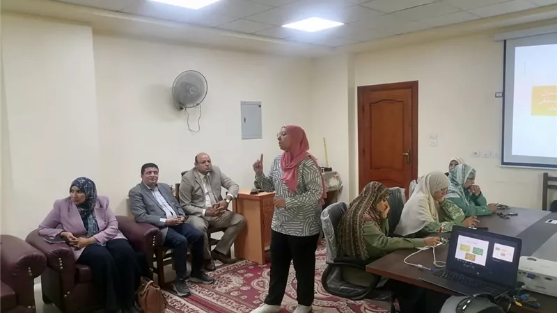 جامعة بنى سويف تنظم ورش عمل وندوات حول الإرشاد الأكاديمي ومهارات الاتصال