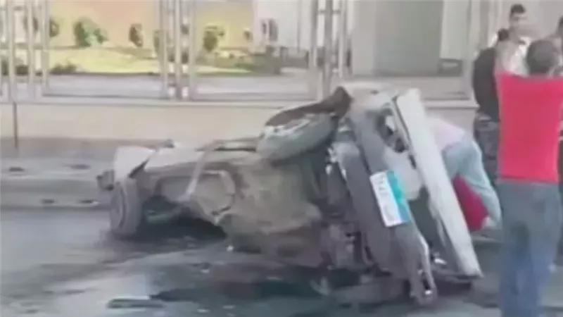 النيابة العامة تستعلم عن الحالة الصحية لسائق سقط بسيارته من أعلى كوبرى المظلات