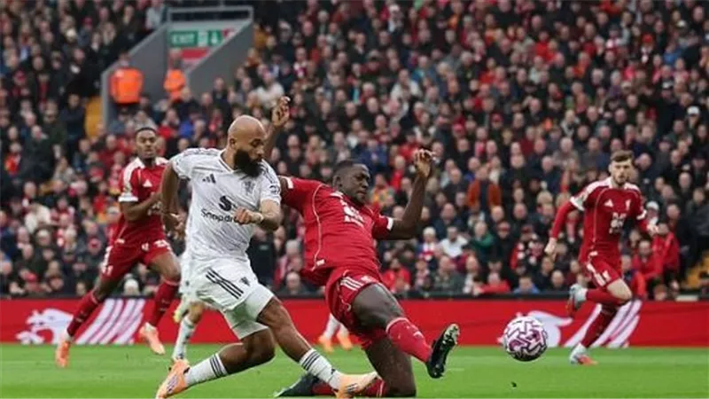 صلاح في ورطة.. مانشستر يونايتد يتقدم على ليفربول بأسرع هدفا تاريخيا