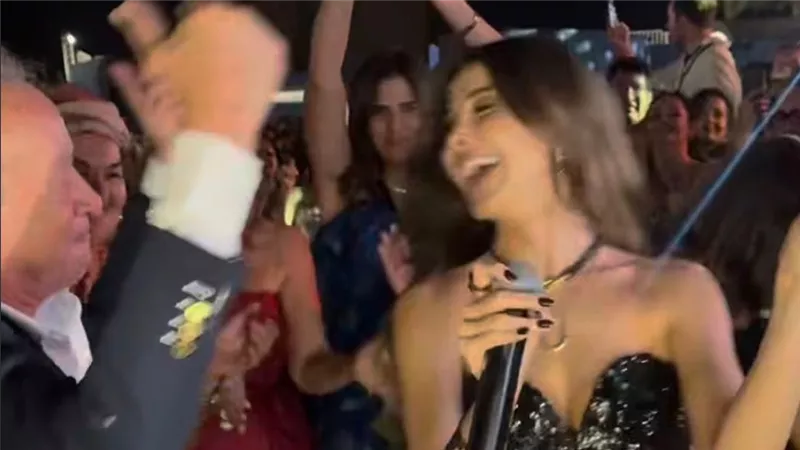 حفلات اليوم الثالث للجونة.. وصلة رقص جمعت ببن نانسي عجرم وساويرس