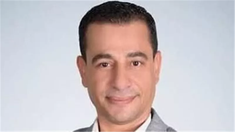 بعد رئاسته لقطاع المسرح.. نقابة المهن التمثيلية تهنئ المخرج هشام عطوة 