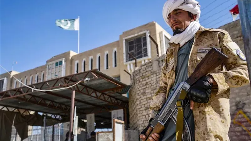بوساطة قطرية.. باكستان وأفغانستان تتفقان على وقف إطلاق النار