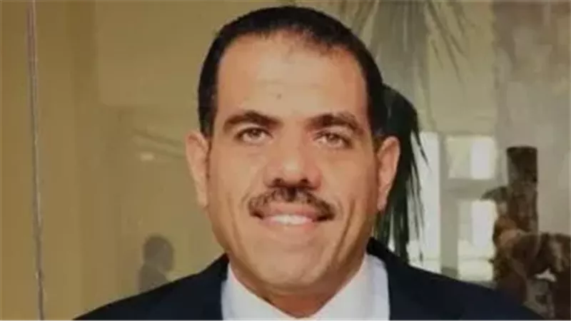 المستشار أحمد عبد الغني يعقد أول اجتماع مع العاملين بمجلس الشيوخ 