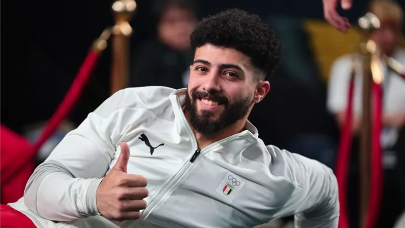 عمر العربي يصعد لنهائي منافسات الجمباز العام ببطولة العالم في أندونيسيا 