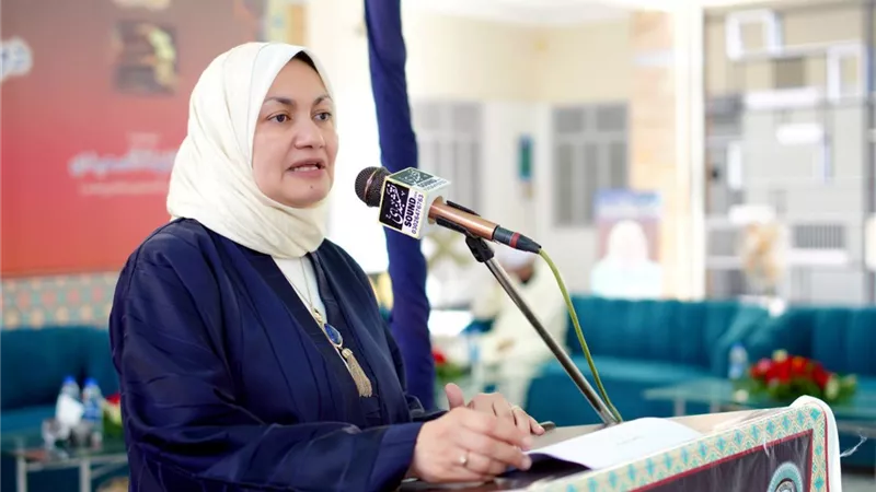 رسالة تمكين.. مستشارة شيخ الأزهر تزور المدارس النقشبندية الأمينية المشتركة