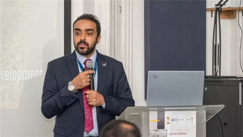 أول تعليق من معاون وزير السياحة بعد أزمته مع الصحفي محمد طاهر | خاص