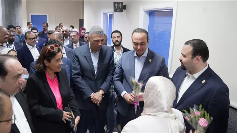 رئيس الرعاية الصحية ومحافظ أسوان يُطلقان مبادرة 