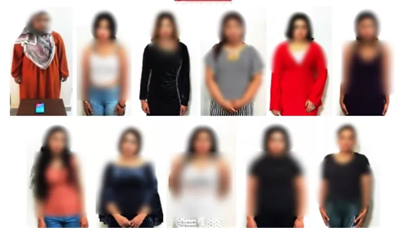 عبر تطبيق شهير.. القبض على 11 سيدة يمارسن الرذيلة مقابل المال في الدقهلية