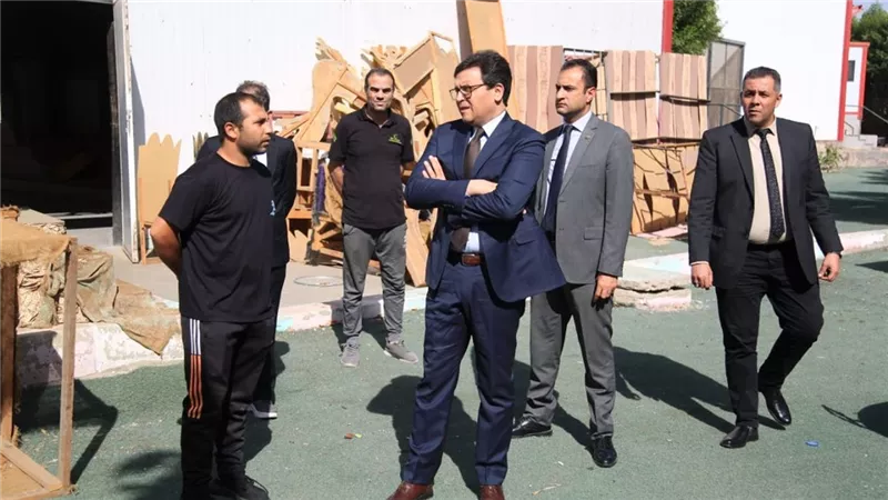 وزير الثقافة يتفقد قصر ثقافة روض الفرج ويتابع فعاليات ملتقى شباب المخرجين