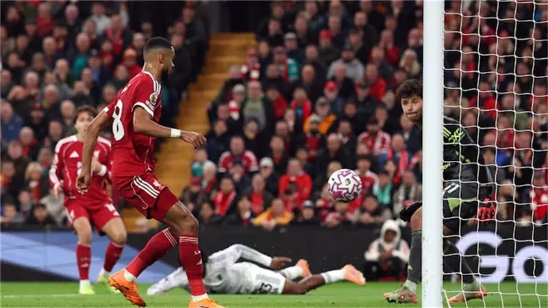 صدام إنجليزي ألماني مرتقب بين ليفربول وفرانكفورت في دوري الأبطال