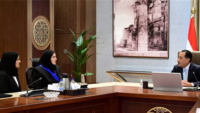 رئيس الوزراء يلتقي وزيرة الدولة للتعاون الدولي بوزارة الخارجية القطرية