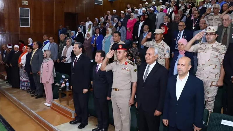 محافظ دمياط يشهد الاحتفال بالذكرى الثانية والخمسين لانتصارات السادس من أكتوبر