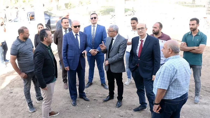 رئيس جامعة المنصورة يتفقد مشروع إنشاء مبنى «G» بكلية الزراعة
