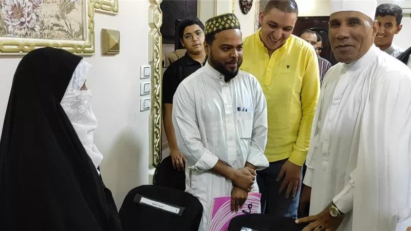 حلم القارئة الأولى|نيوز رووم تحاور فتاة بنجلاديش صاحبة فيديو تتر إذاعة القرآن
