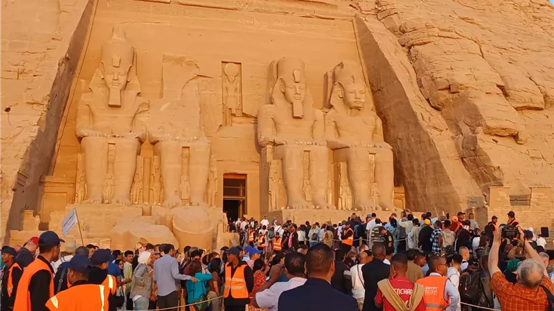 مصر بعيون الأجانب.. سائحون يوثقون رحلتهم لمصر في 30 ثانية