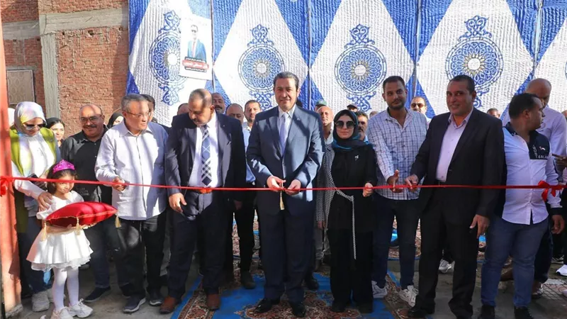 محافظ دمياط يفتتح محطة رفع صرف صحي النجارين بكفر البطيخ