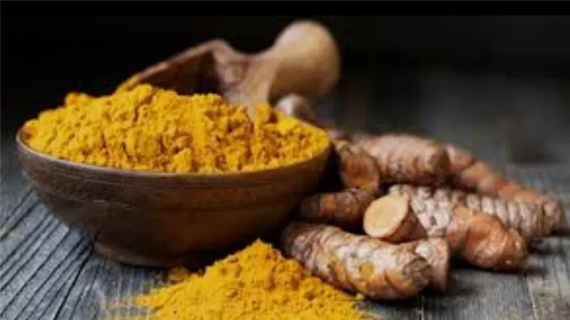 ودعي الشيب مبكرا.. ما علاقة الكركم بتأخير ظهور الشعر الأبيض؟ 	