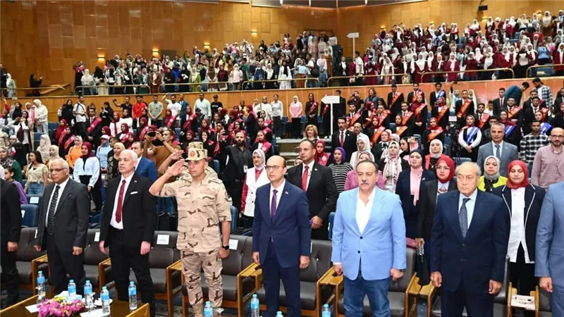 احتفالية بجامعة أسيوط بالذكرى 52 لنصر أكتوبر وجلسة حوارية مع أحد أبطال الحرب