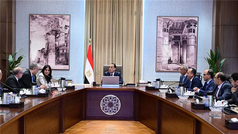 رئيس الوزراء يتابع مستجدات الموقف التنفيذي للمبادرة الرئاسية 