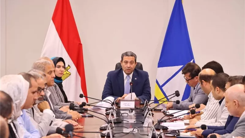 محافظ دمياط يرأس المجلس الإقليمي للصحة ويؤكد دعم الخطط الاستثمارية 