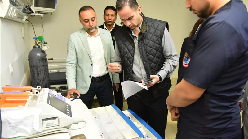 نائب وزير الصحة يتفقد مستشفى نخل المركزي لضمان جودة الخدمات الطبية بشمال سيناء