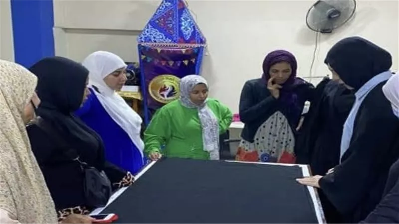 تشغيل مراكز الأمل لتعليم الفتيات والسيدات الحرف والصناعات اليدوية بالمجان