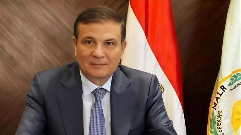 وزير الزراعة يكشف تفاصيل مشروع «القرية المنتجة» وخطط دعم الفلاح 