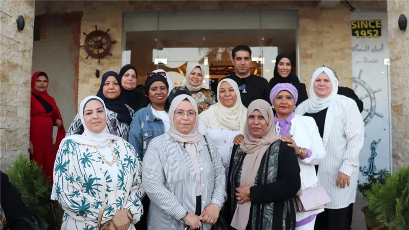 أمين 