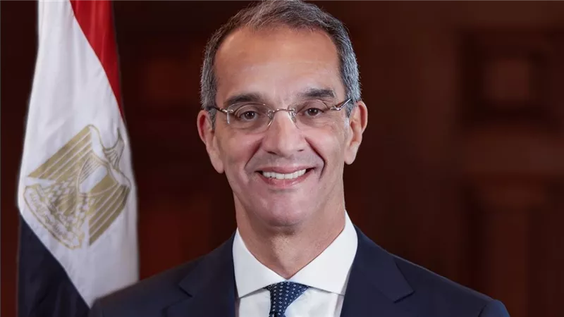 وزير الاتصالات يفتتح ويتفقد اليوم عددا من المشروعات التكنولوجية في المنصورة