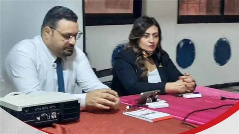 القناوي وإيفا فارس يقدمان دورة تدريبية لأعضاء حزب العدل في أسوان