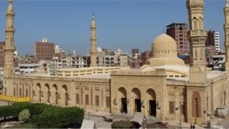 أوقاف قنا: المساجد ليست ساحة للدعاية الانتخابية والزي الأزهري له مكانته