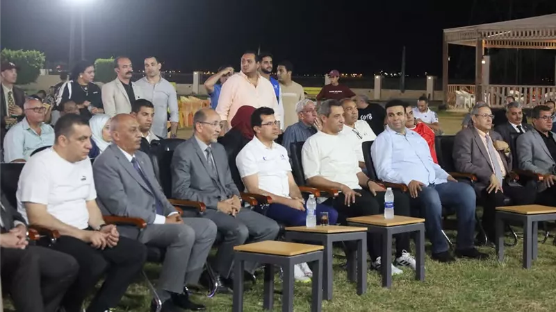 وزير الشباب والرياضة ومحافظ السويس يفتتحان مقر 