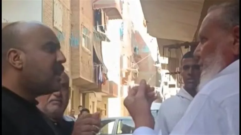 ماذا قال الملاك والمستأجرين عن واقعة الاعتداء على المُسن في السويس؟