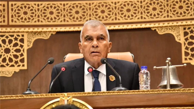 لإعلان قوائم اللجان النوعية.. عصام فريد يرفع الجلسة الأولى بمجلس الشيوخ