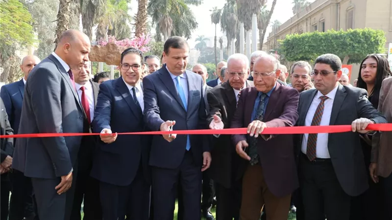 وزير الزراعة ورئيس جامعة القاهرة يفتتحان معرض كلية الزراعة للبساتين|تفاصيل