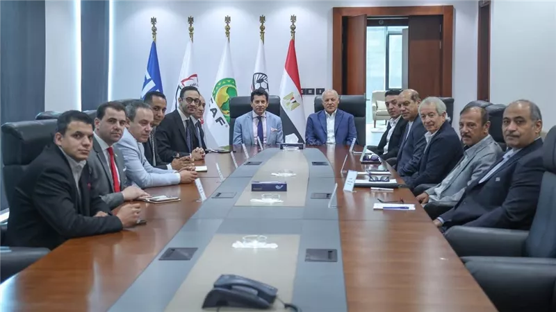 خطة كروية حتى 2038 ودعم حكومي.. عضو اتحاد الكرة يكشف التفاصيل