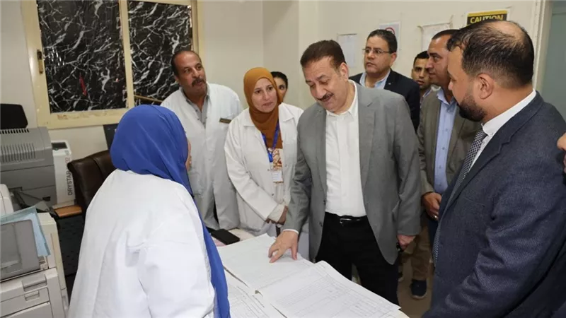 محافظ المنوفية يتفقد عيادات التأمين الصحي ويؤكد تحسين جودة الخدمات الطبية