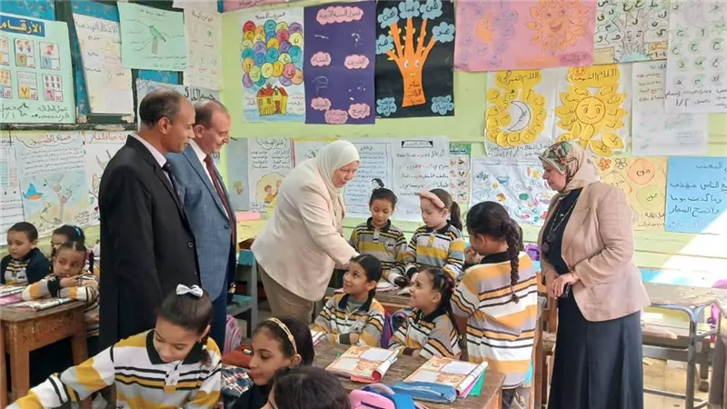 «الهوارى» تتفقد مدرسة متولي الشعراوي ببنى سويف والملتقى العلمي للاخصائيين 