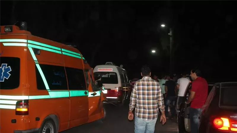 إصابة ثلاثة أشخاص في تصادم سيارتين على محور حسب الله الكفراوي بالمعادي
