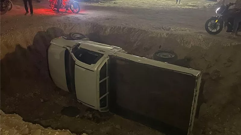 للمرة الثانية في نفس اليوم.. سقوط سيارتين من أعلى نزلة منشية البكاري بالهرم 