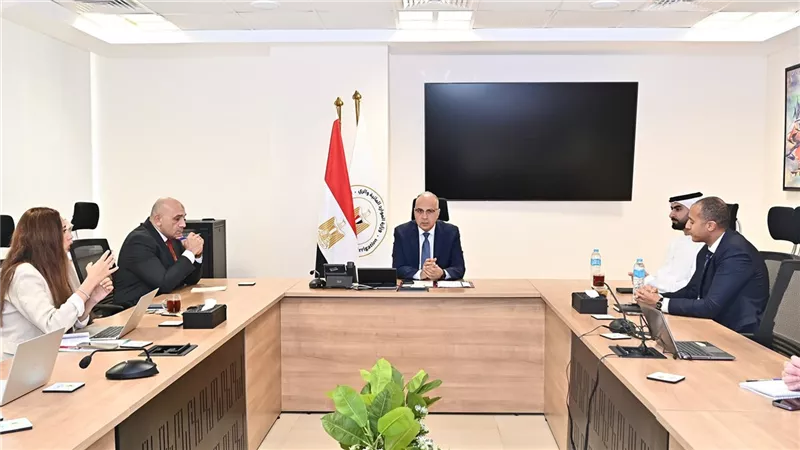 الدكتور سويلم يلتقي أمين عام المدرسة الرقمية وأكاديميات المهارات بالإمارات