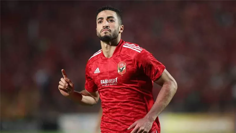هل يعود محمد عبدالمنعم لصفوف الأهلي مجددًا؟ .. شوبير يكشف التفاصيل 