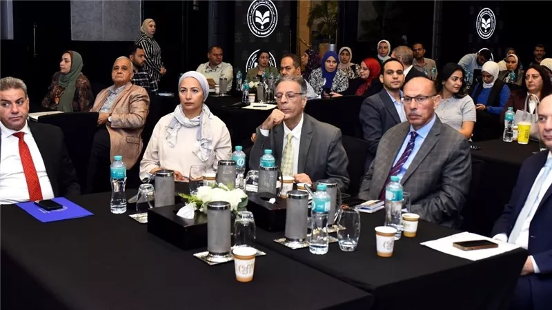 مصر تتحرك مبكرًا لمواجهة آلية الكربون الأوروبية وتبحث فرص التحول الأخضر 