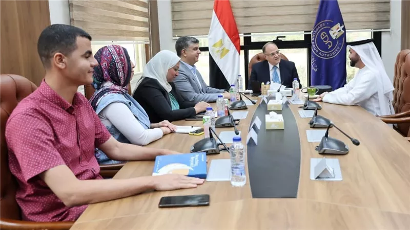 هيئة الدواء المصرية تبحث مع شركة 