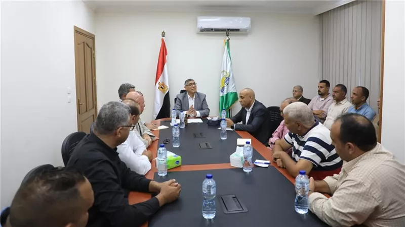 النجار: غير مسموح بأي تقصير في أعمال النظافة ومنع الإشغالات على الطرق العامة